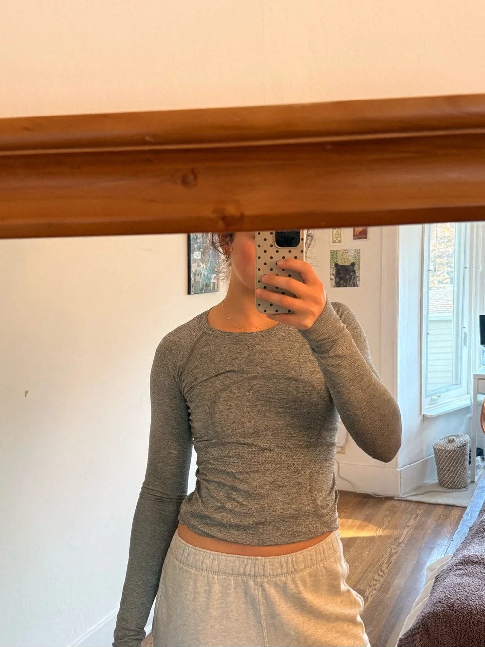 Lululemon Women’s Long Sleeve Activewear- Grey
